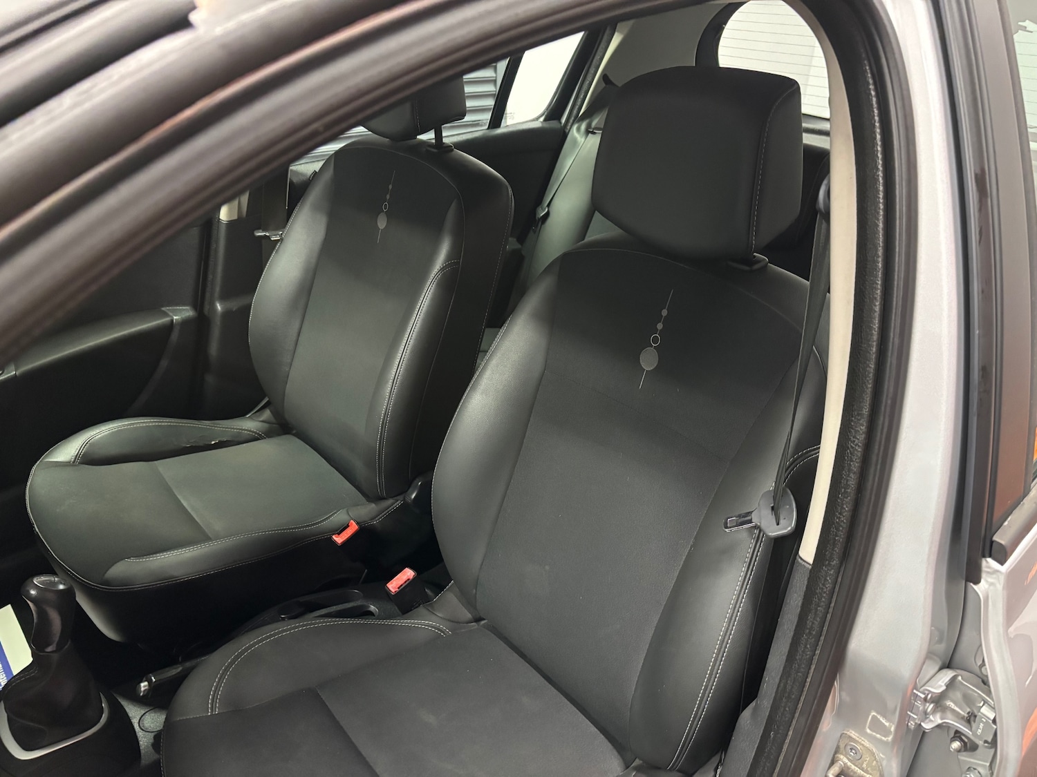 Used Renault Clio 2012 for sale - 76766392: Photo 69