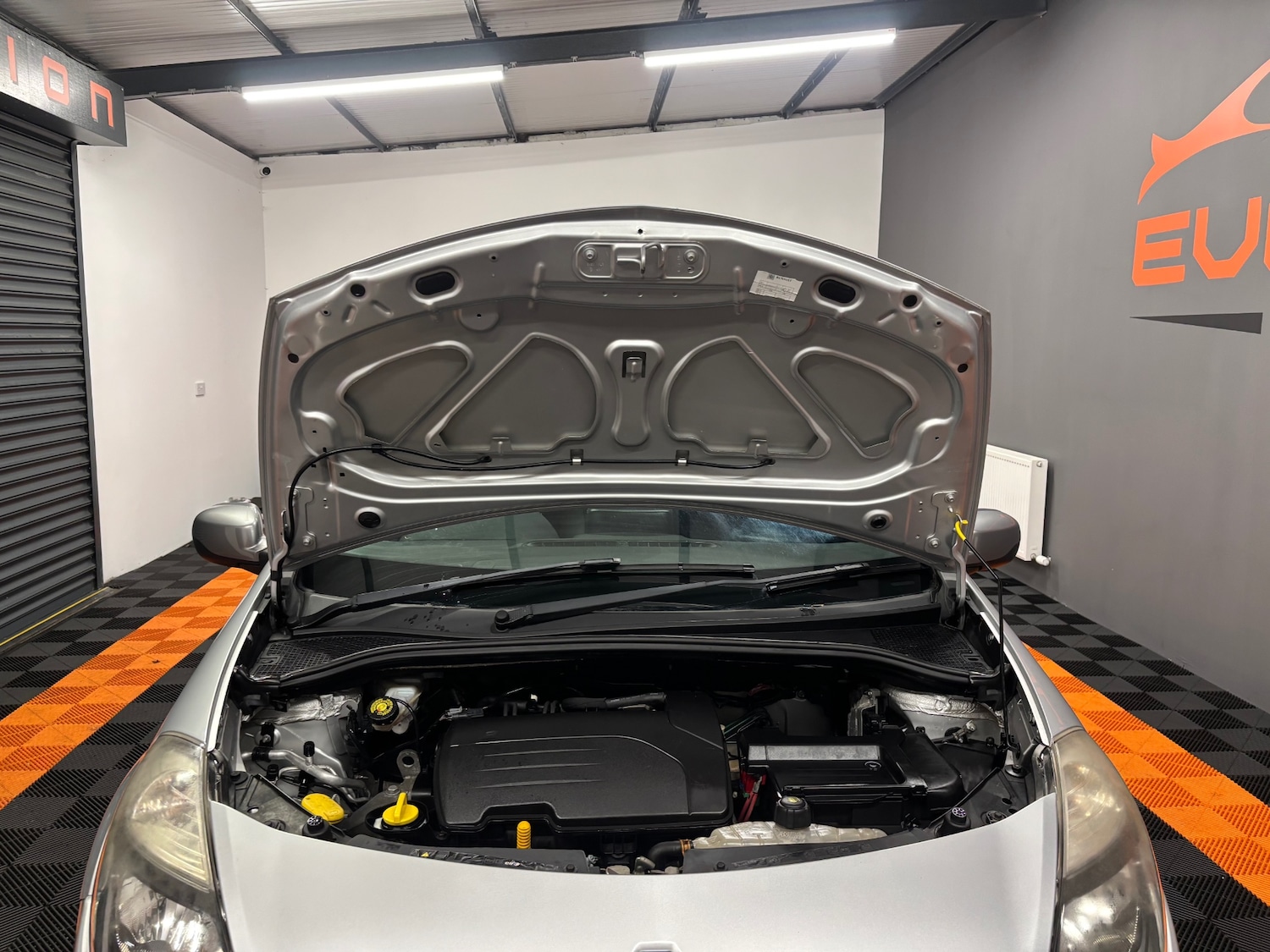 Used Renault Clio 2012 for sale - 76766392: Photo 73