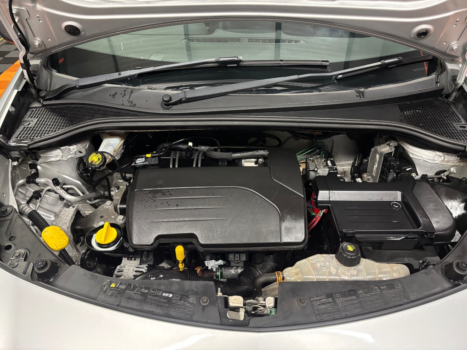 Used Renault Clio 2012 for sale - 76766392: Photo 74