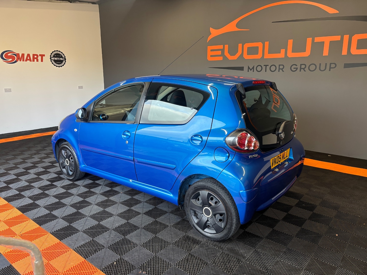 Used Toyota AYGO 2009 for sale - 76000490: Photo 2