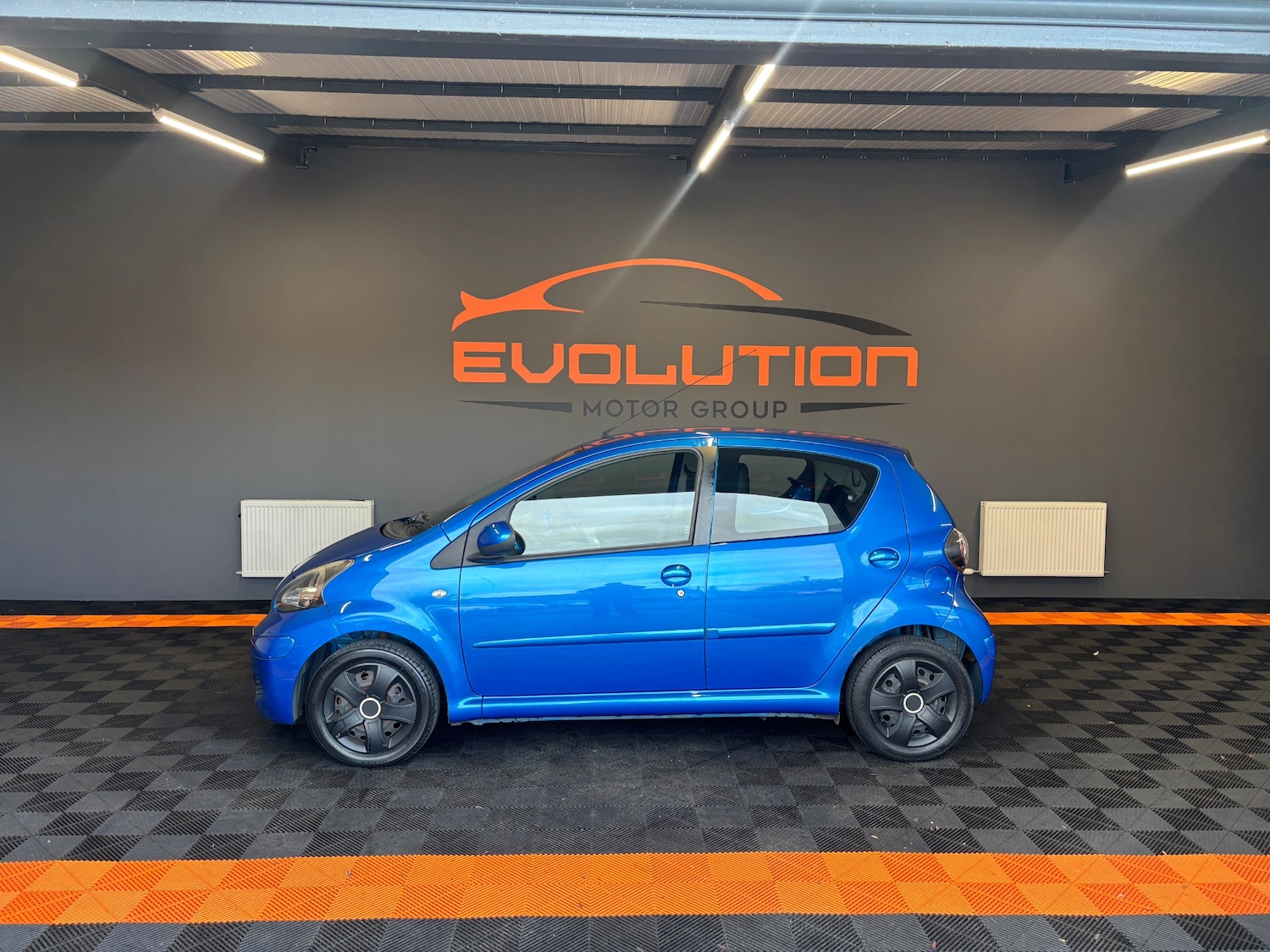 Used Toyota AYGO 2009 for sale - 76000490: Photo 5