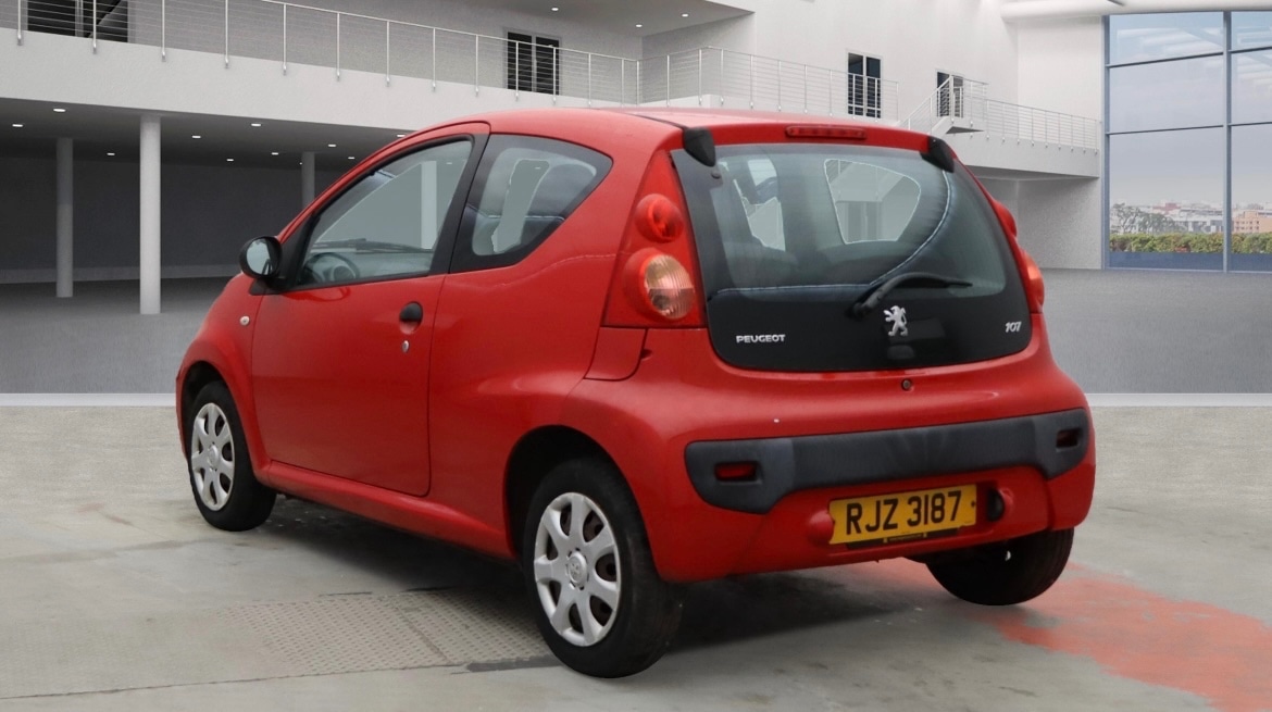 Used Peugeot 107 2010 for sale - 76187378: Photo 2