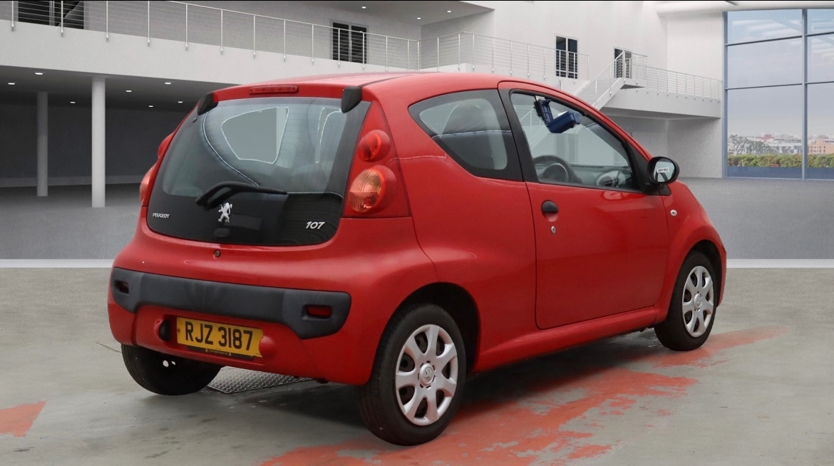 Used Peugeot 107 2010 for sale - 76187378: Photo 3