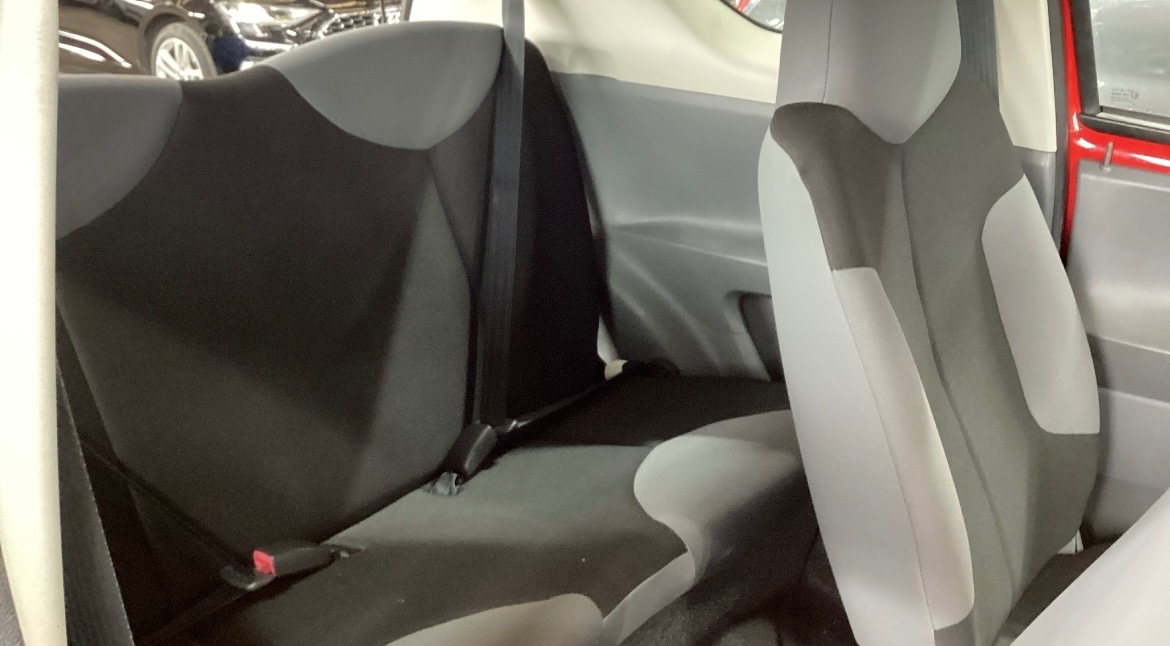 Used Peugeot 107 2010 for sale - 76187378: Photo 8