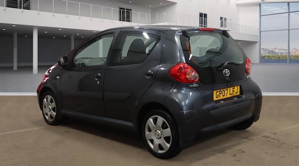 Used Toyota AYGO 2007 for sale - 76187354: Photo 2