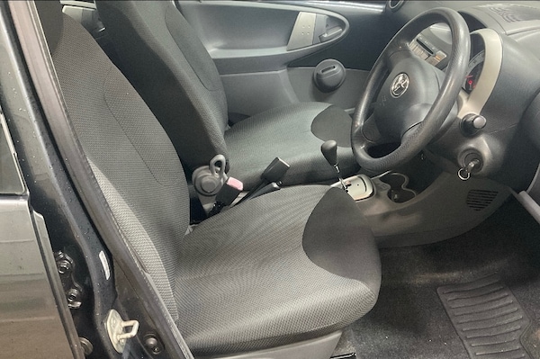 Used Toyota AYGO 2007 for sale - 76187354: Photo 8