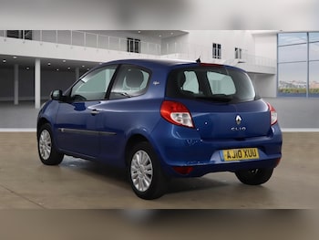 Used Renault Clio 2010 for sale - 76097670: Photo