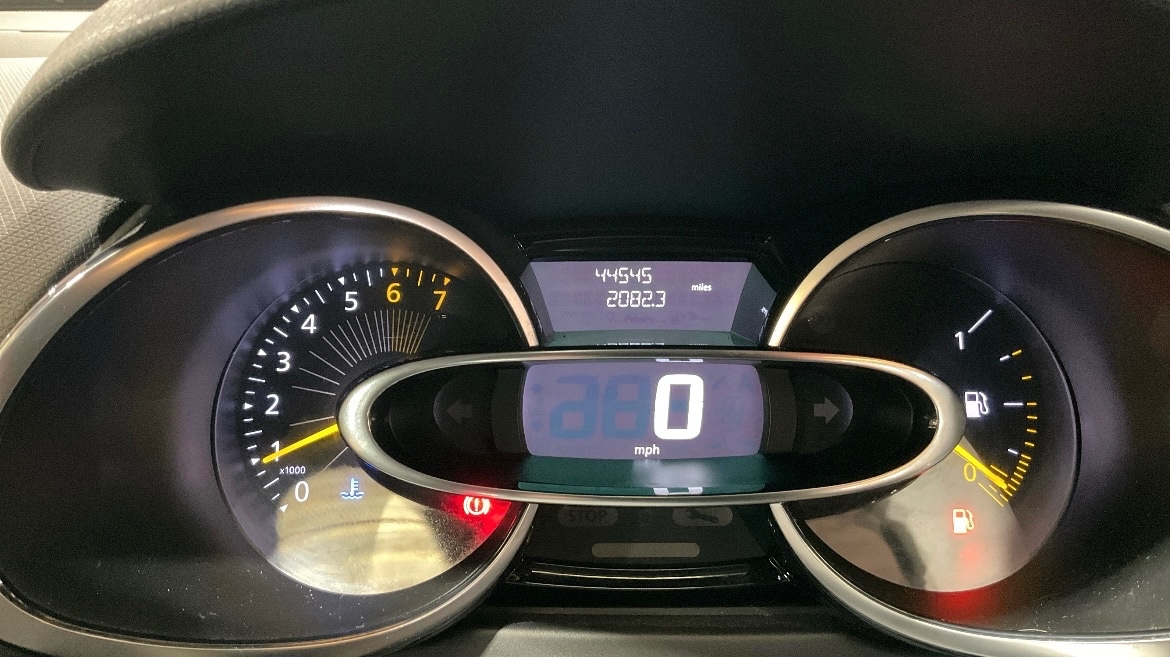 Used Renault Clio 2015 for sale - 76379453: Photo 10