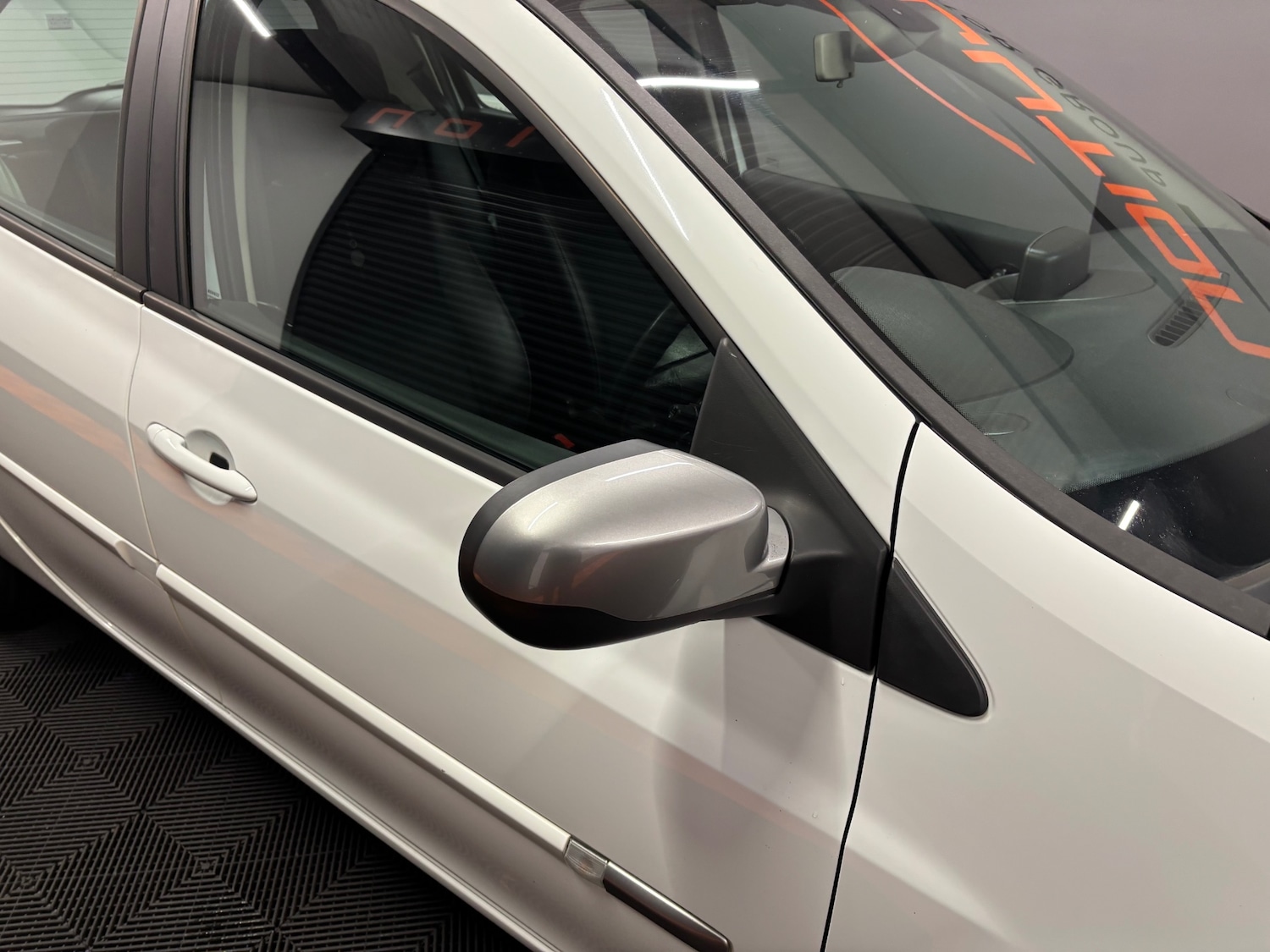 Used Renault Clio 2012 for sale - 76765010: Photo 11