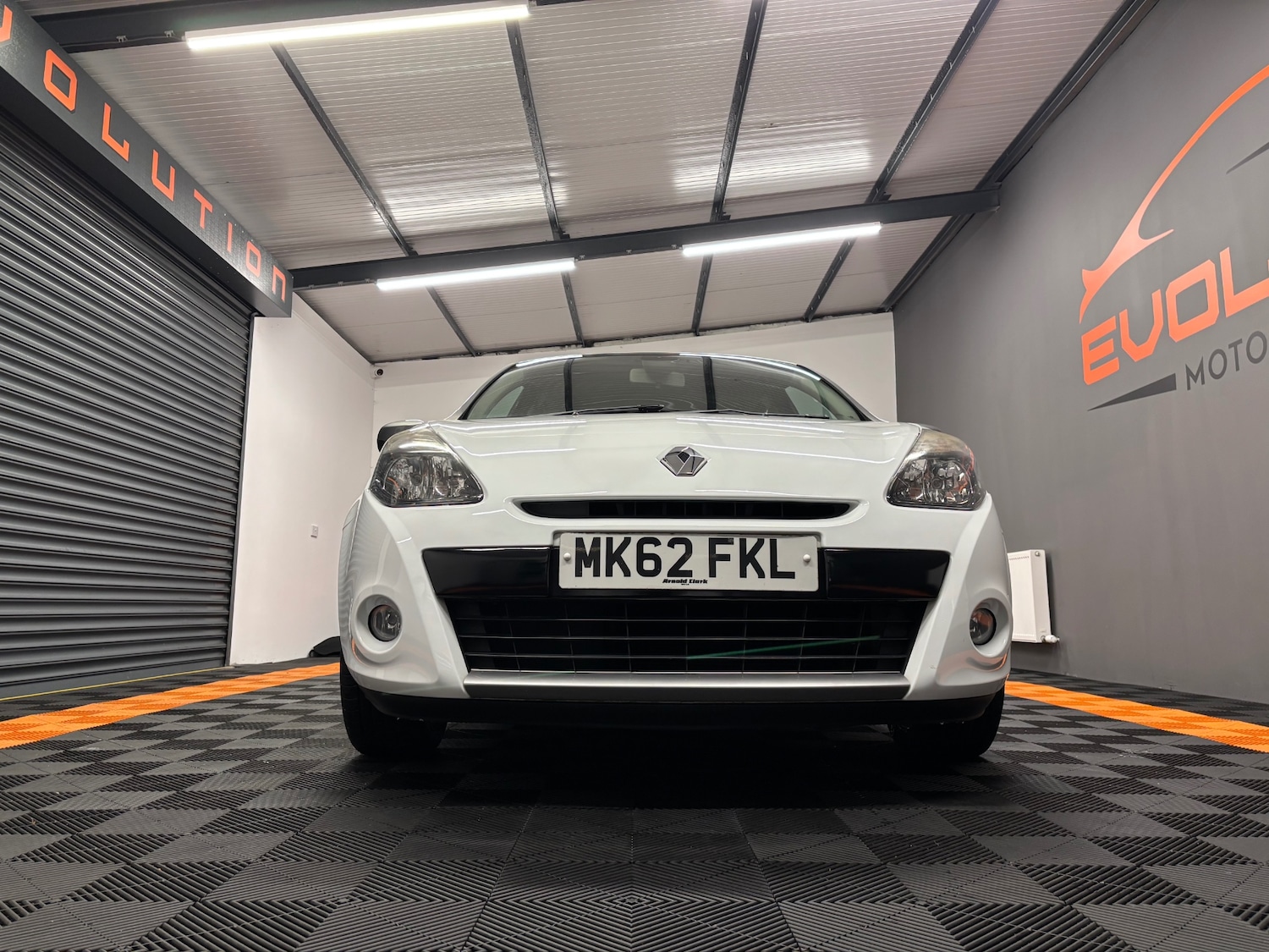 Used Renault Clio 2012 for sale - 76765010: Photo 16