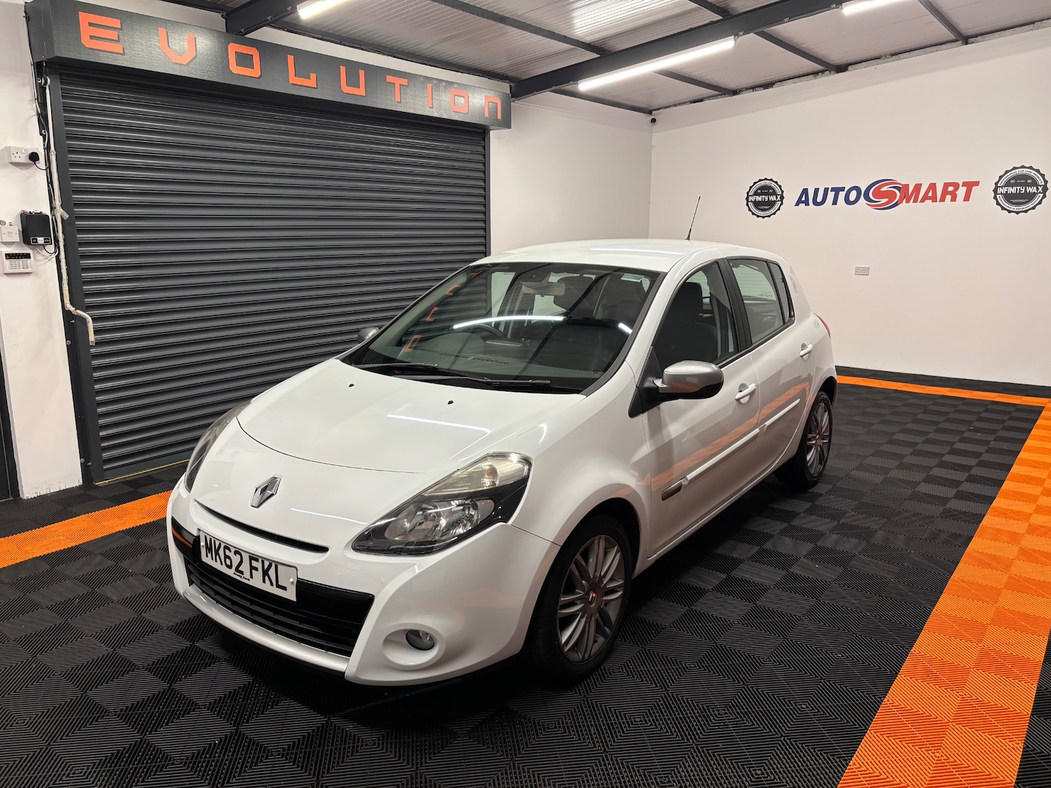 Used Renault Clio 2012 for sale - 76765010: Photo 19