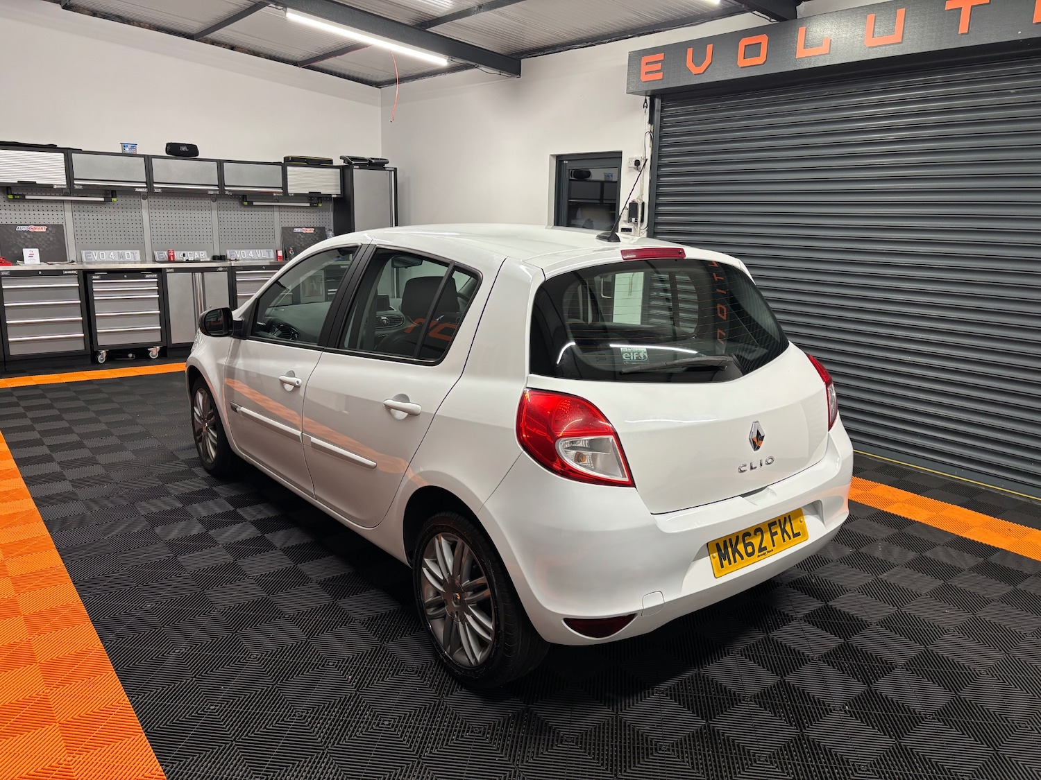 Used Renault Clio 2012 for sale - 76765010: Photo 23