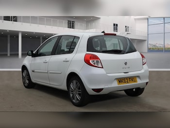 Used Renault Clio 2012 for sale - 76765010: Photo