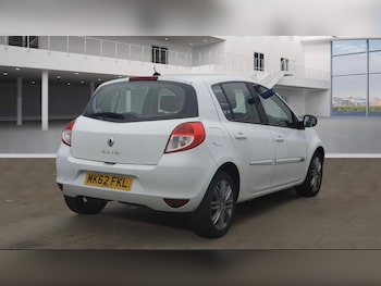 Used Renault Clio 2012 for sale - 76765010: Photo