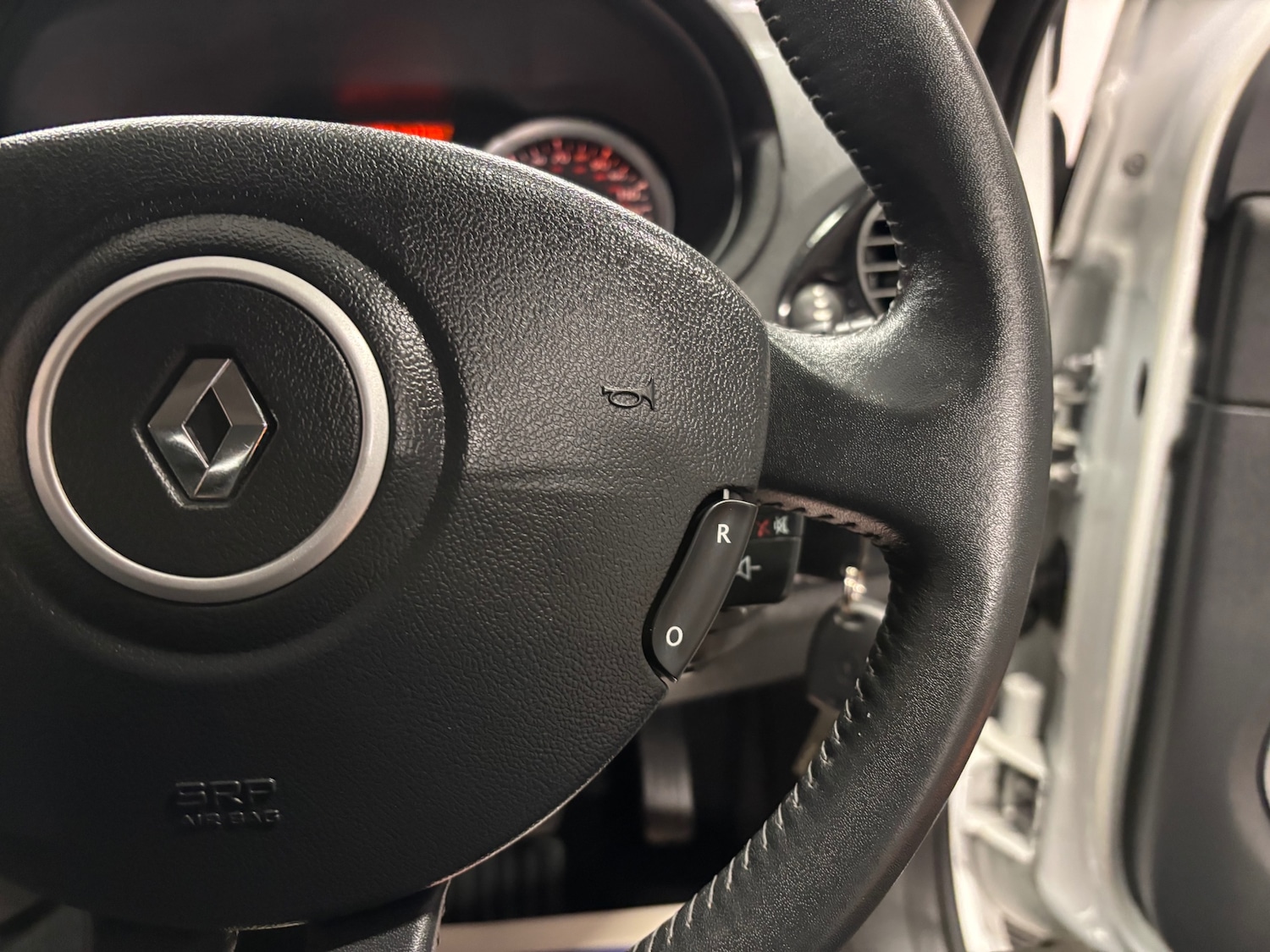 Used Renault Clio 2012 for sale - 76765010: Photo 50