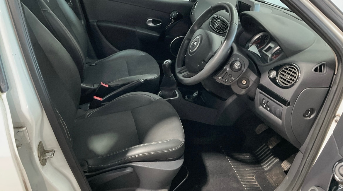 Used Renault Clio 2012 for sale - 76765010: Photo 9