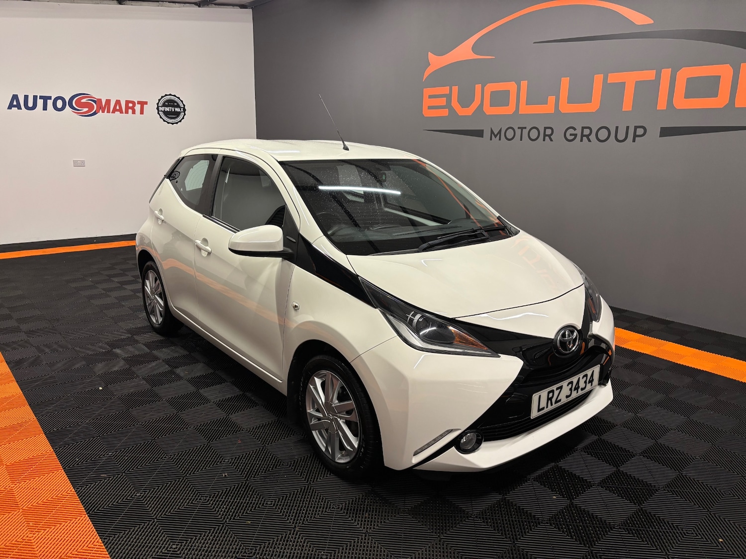 Used Toyota AYGO 2015 for sale - 76000482: Photo 15