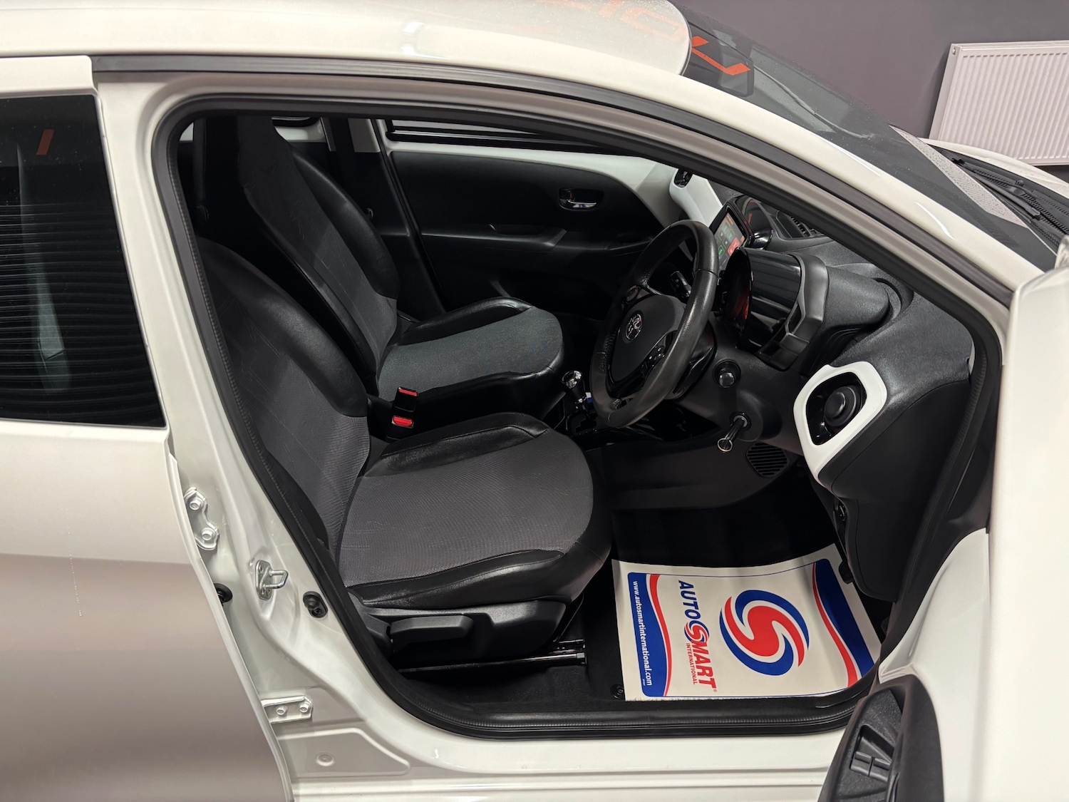Used Toyota AYGO 2015 for sale - 76000482: Photo 39