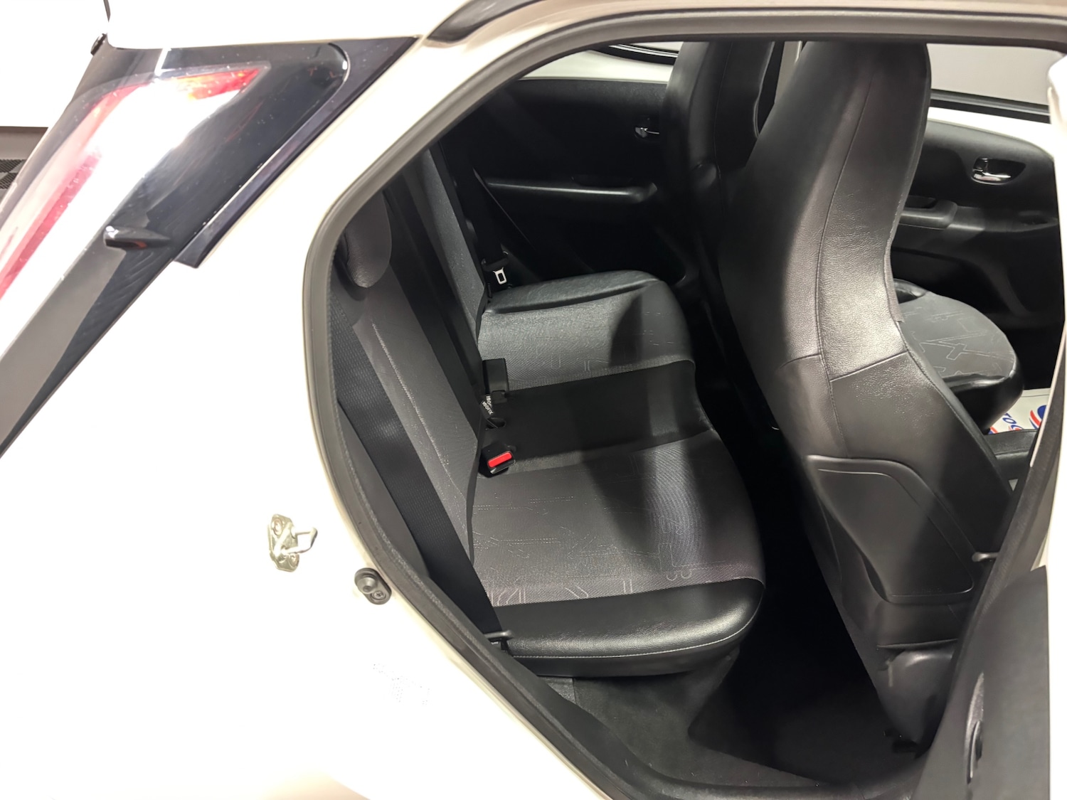 Used Toyota AYGO 2015 for sale - 76000482: Photo 45