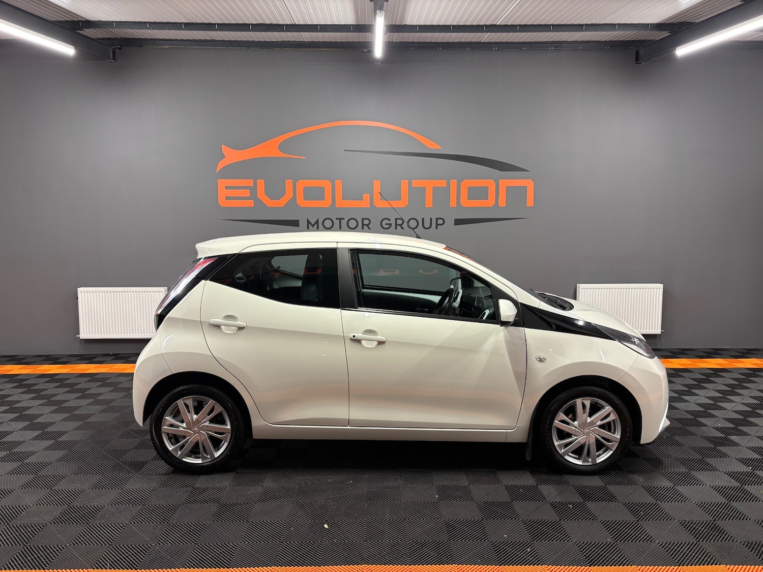 Used Toyota AYGO 2015 for sale - 76000482: Photo 5