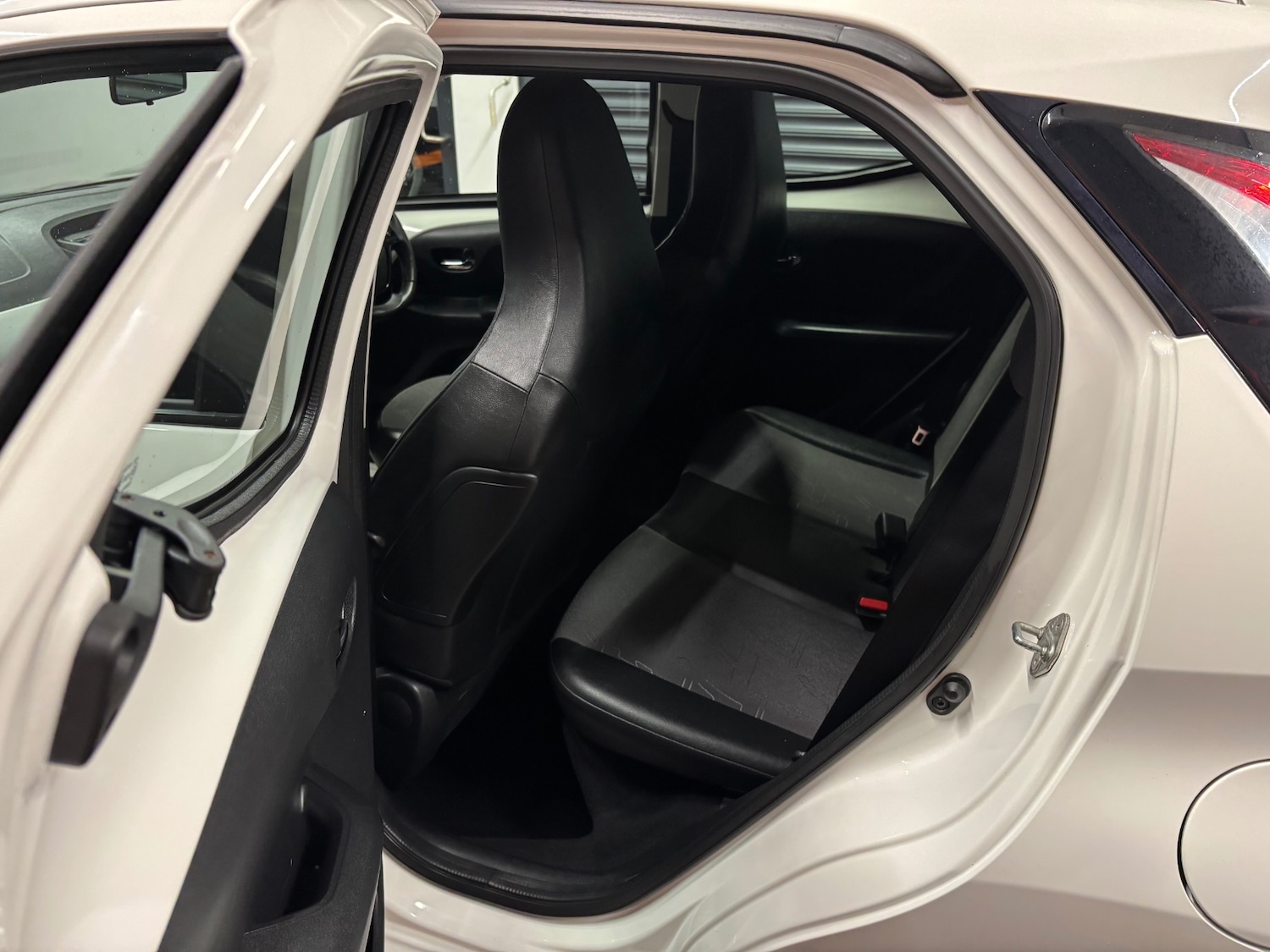 Used Toyota AYGO 2015 for sale - 76000482: Photo 56