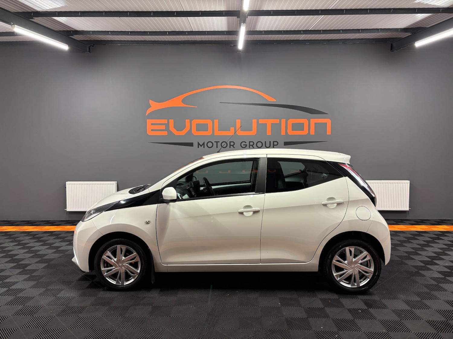 Used Toyota AYGO 2015 for sale - 76000482: Photo 6