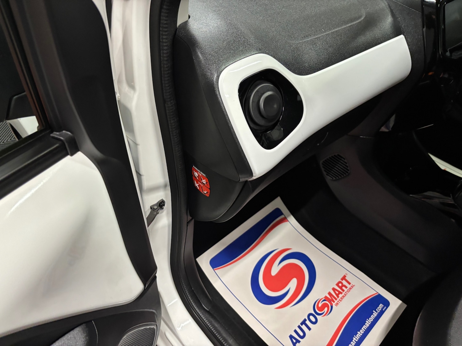 Used Toyota AYGO 2015 for sale - 76000482: Photo 61