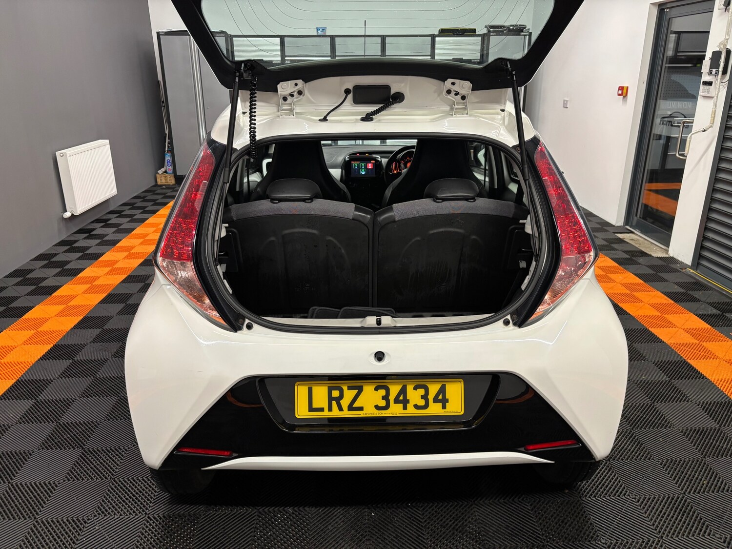 Used Toyota AYGO 2015 for sale - 76000482: Photo 72