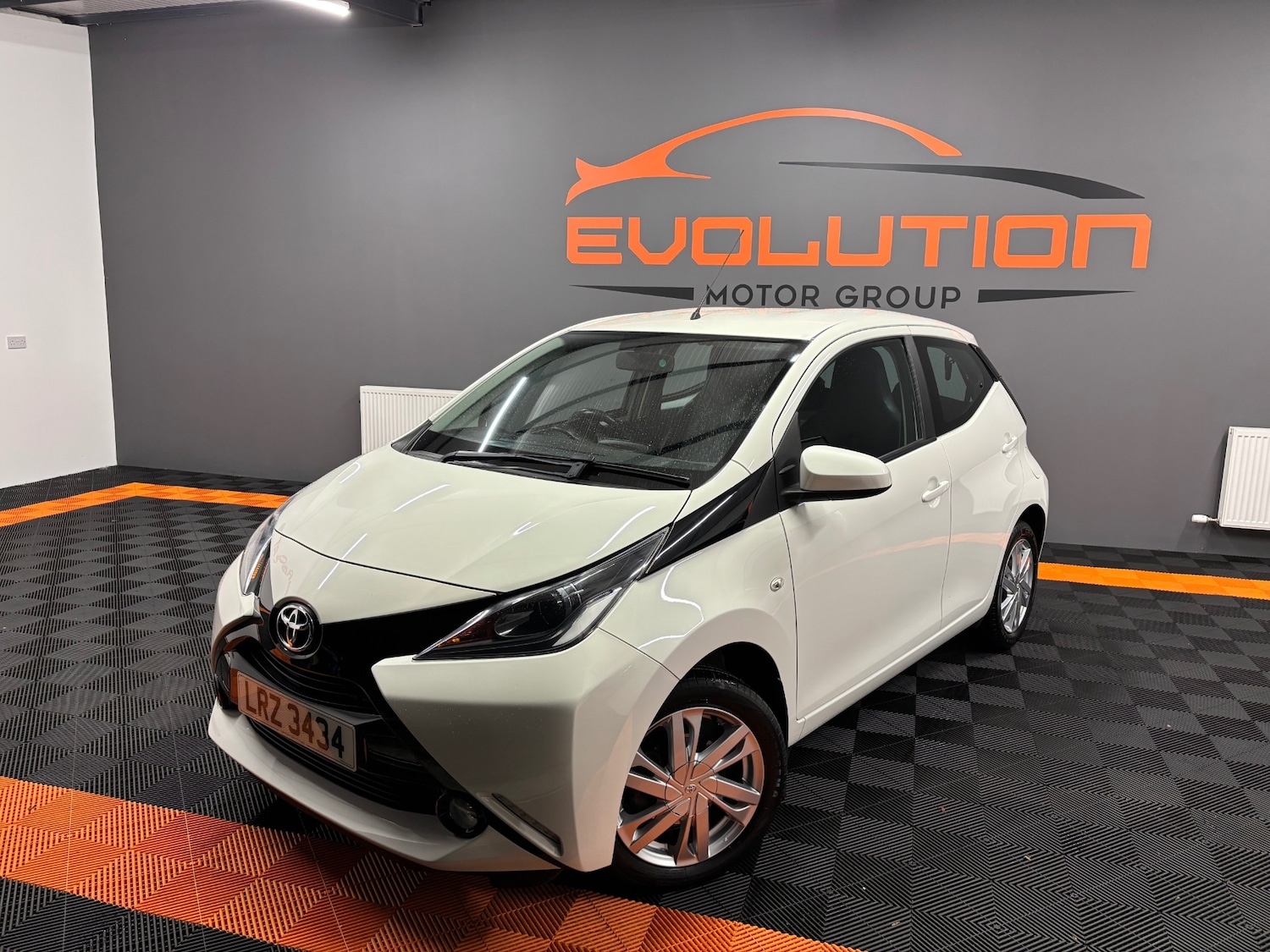 Used Toyota AYGO 2015 for sale - 76000482: Photo 8
