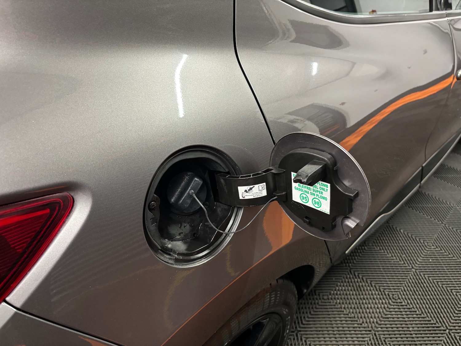 Used Renault Clio 2015 for sale - 77326517: Photo 37