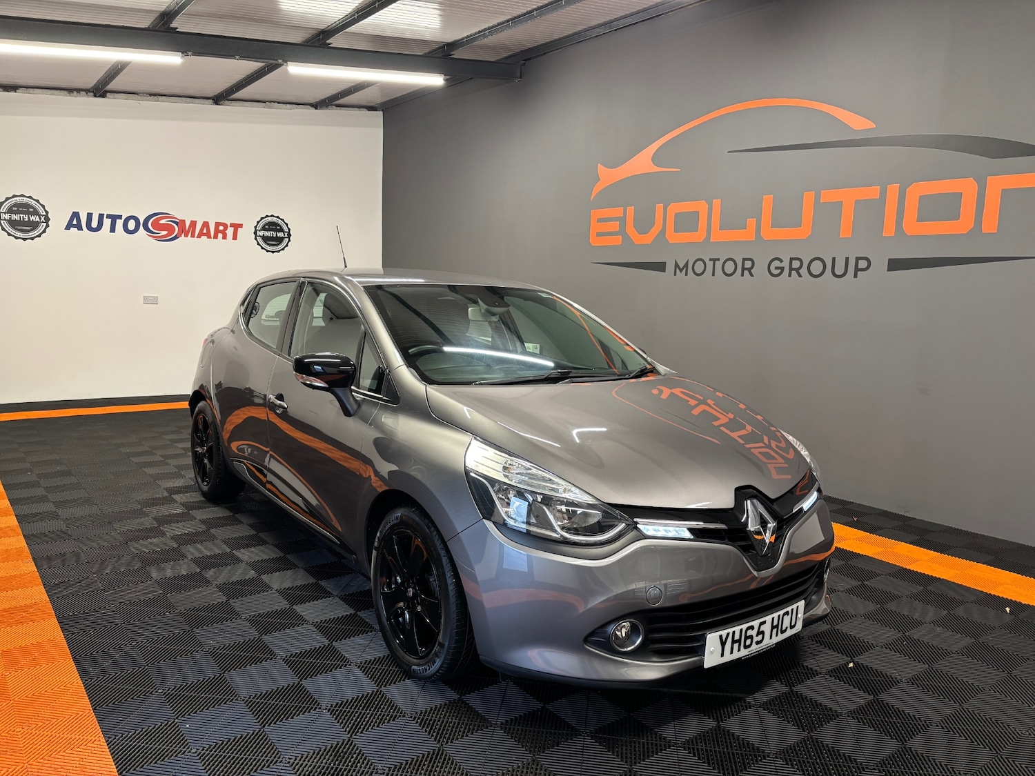 Used Renault Clio 2015 for sale - 77326517: Photo 4