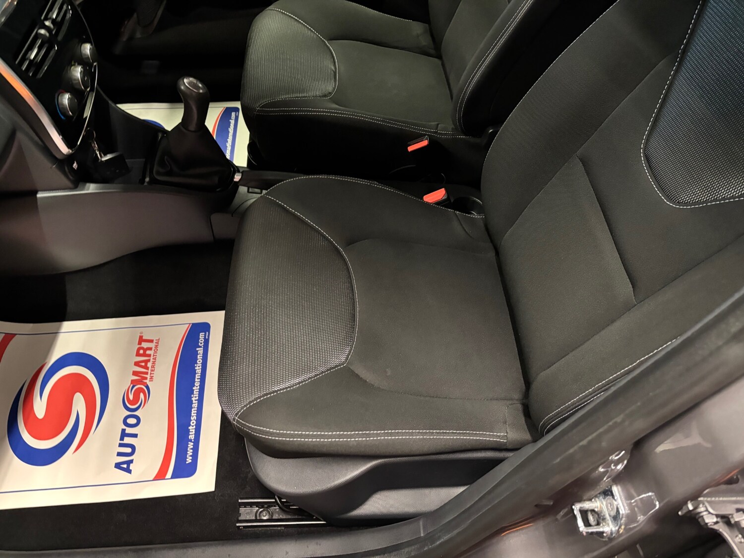 Used Renault Clio 2015 for sale - 77326517: Photo 68