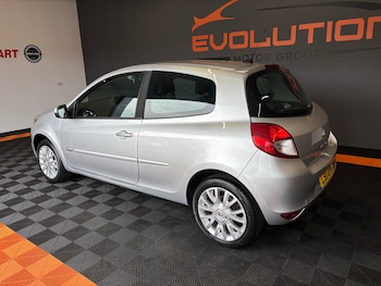Used Renault Clio 2011 for sale - 78932855: Photo