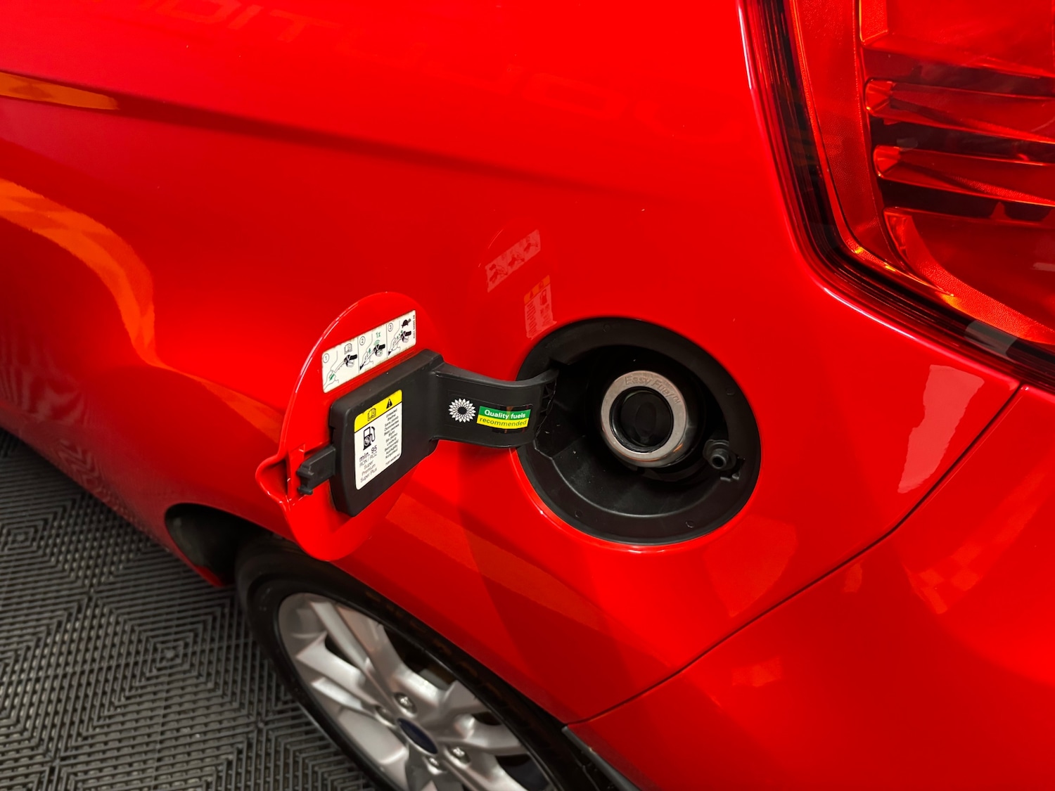 Used Ford Fiesta 2015 for sale - 75947226: Photo 23