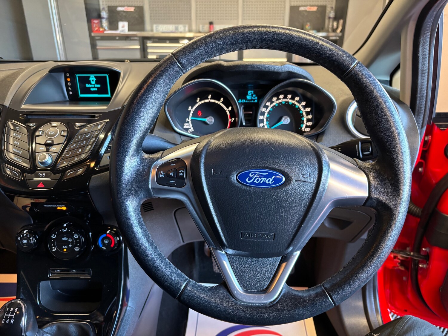 Used Ford Fiesta 2015 for sale - 75947226: Photo 44