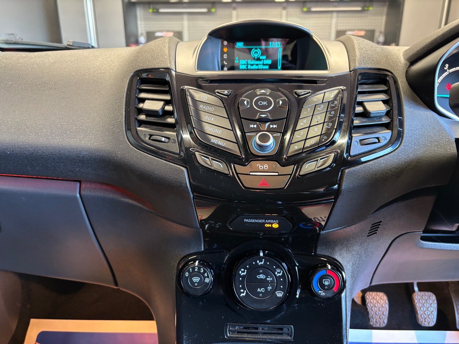 Used Ford Fiesta 2015 for sale - 75947226: Photo 48