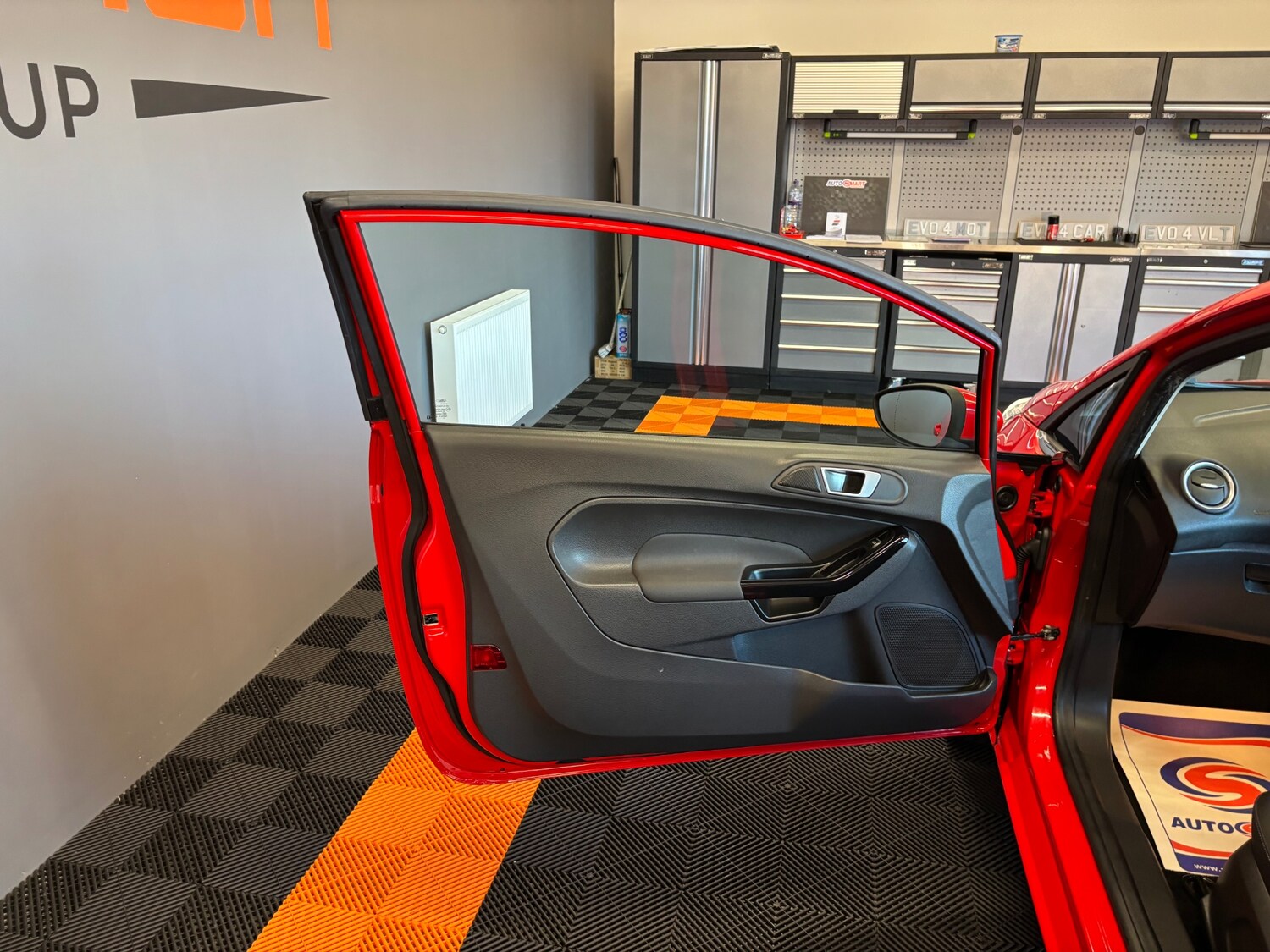 Used Ford Fiesta 2015 for sale - 75947226: Photo 60