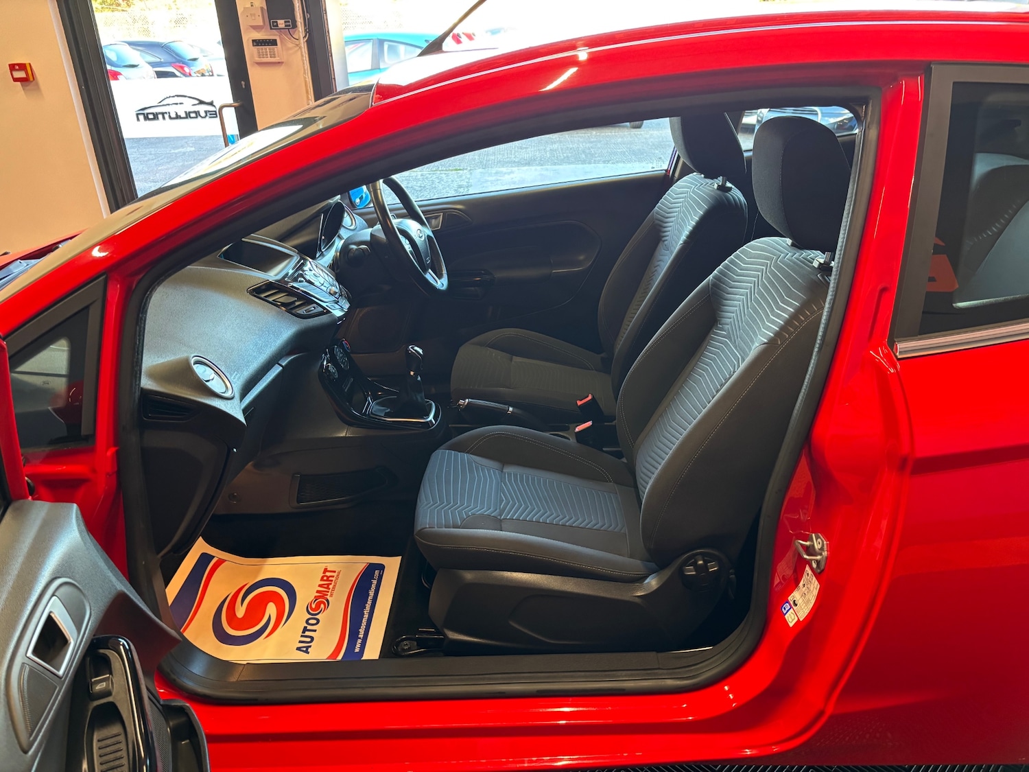 Used Ford Fiesta 2015 for sale - 75947226: Photo 63