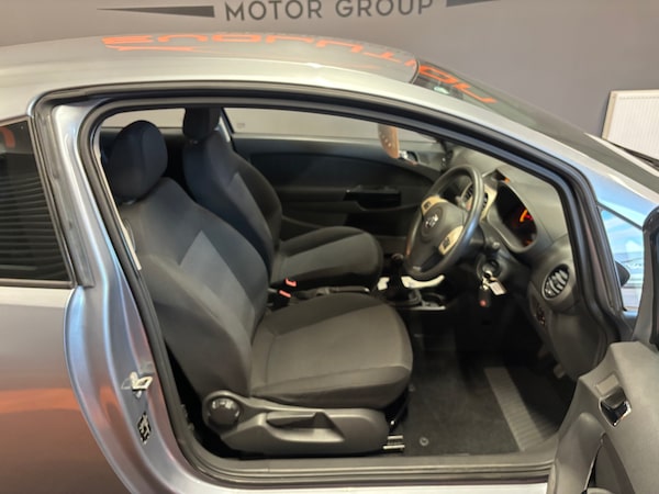 Used Vauxhall Corsa 2010 for sale - 75477085: Photo 19
