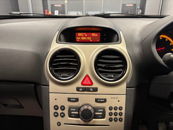 Used Vauxhall Corsa 2010 for sale - 75477085: Photo 25