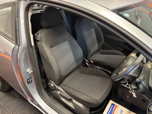 Used Vauxhall Corsa 2010 for sale - 75477085: Photo 37