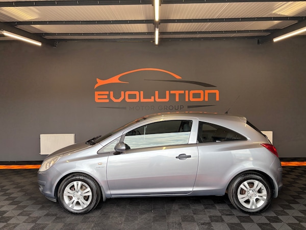 Used Vauxhall Corsa 2010 for sale - 75477085: Photo 3