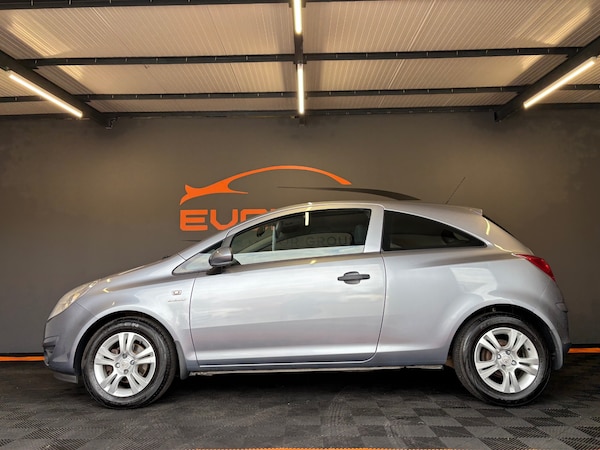 Used Vauxhall Corsa 2010 for sale - 75477085: Photo 6