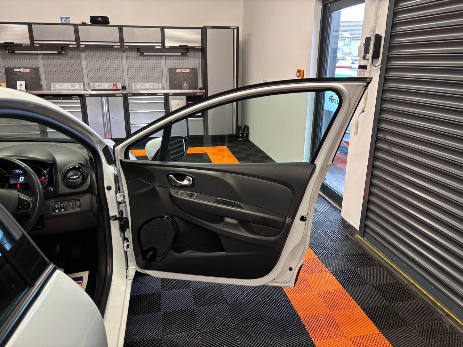 Vehicle 28