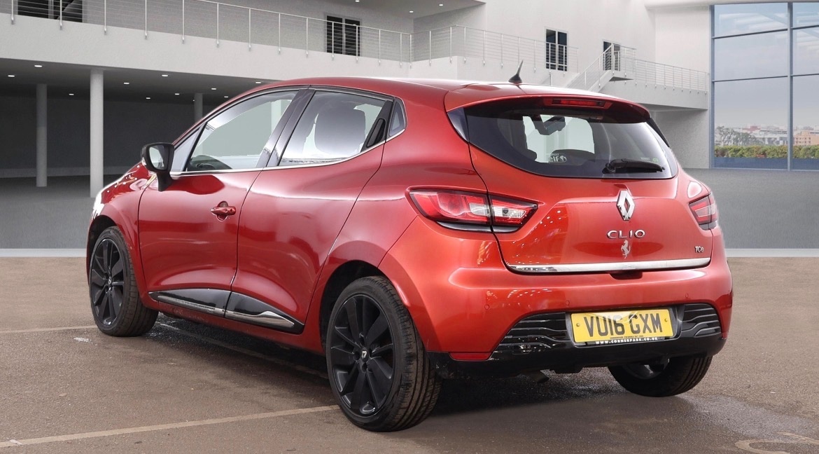 Used Renault Clio 2016 for sale - 77837244: Photo 2