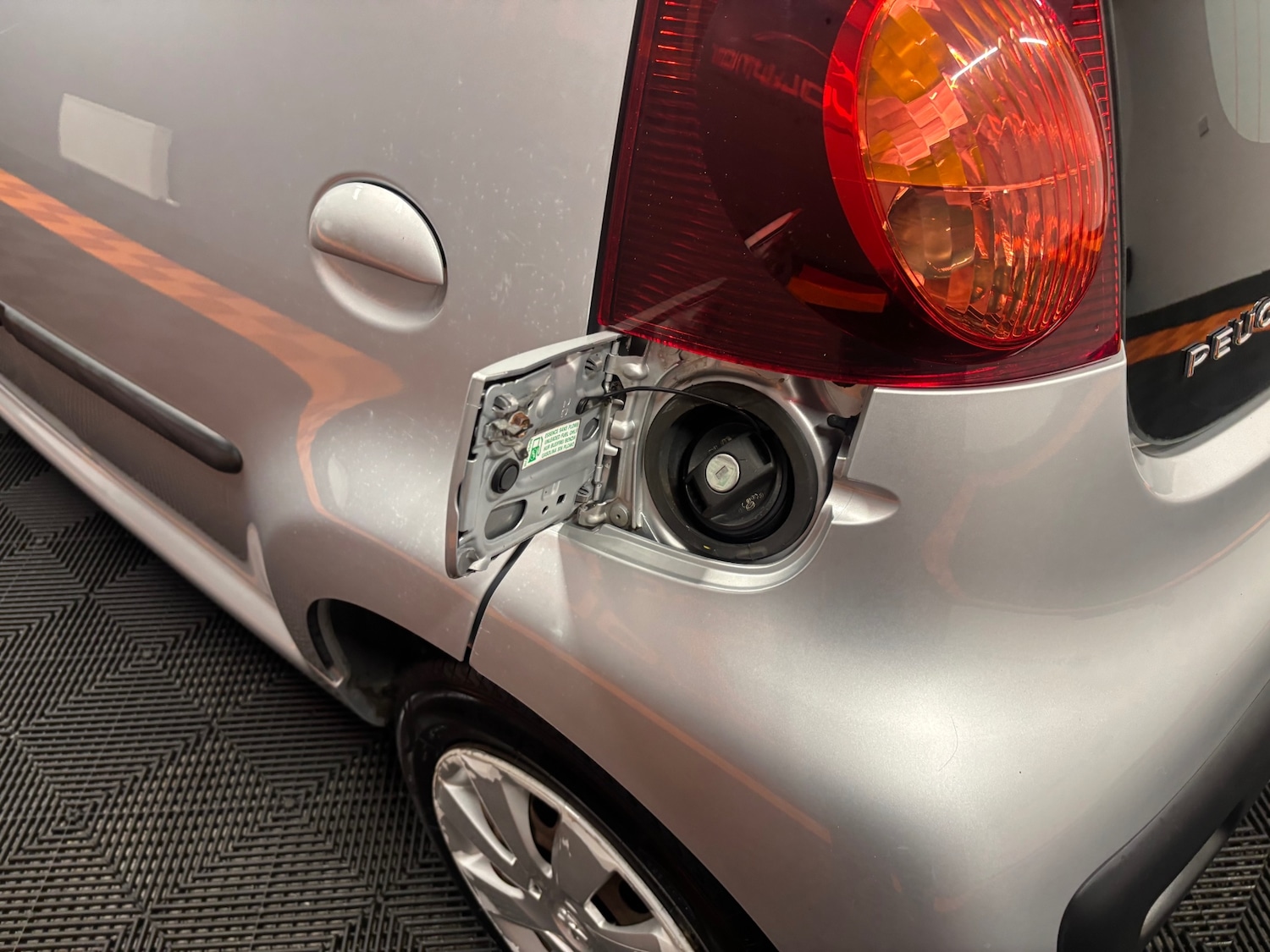 Used Peugeot 107 2013 for sale - 76198644: Photo 19