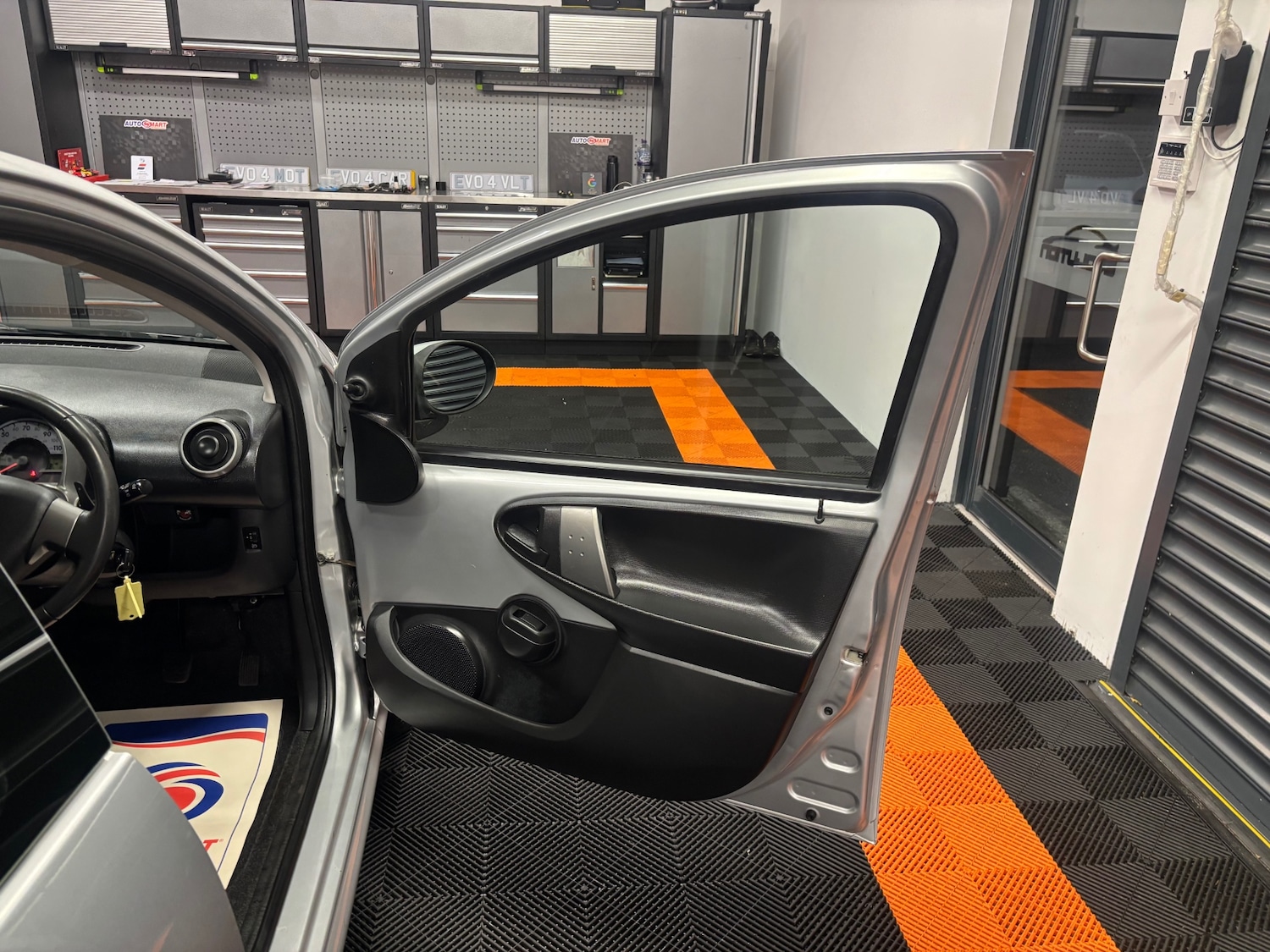 Used Peugeot 107 2013 for sale - 76198644: Photo 31