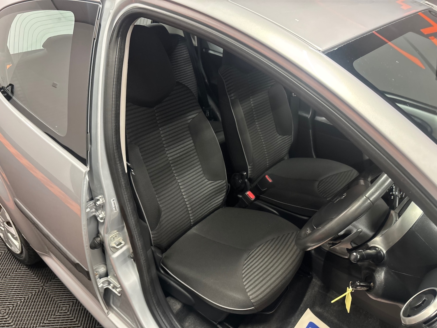 Used Peugeot 107 2013 for sale - 76198644: Photo 34