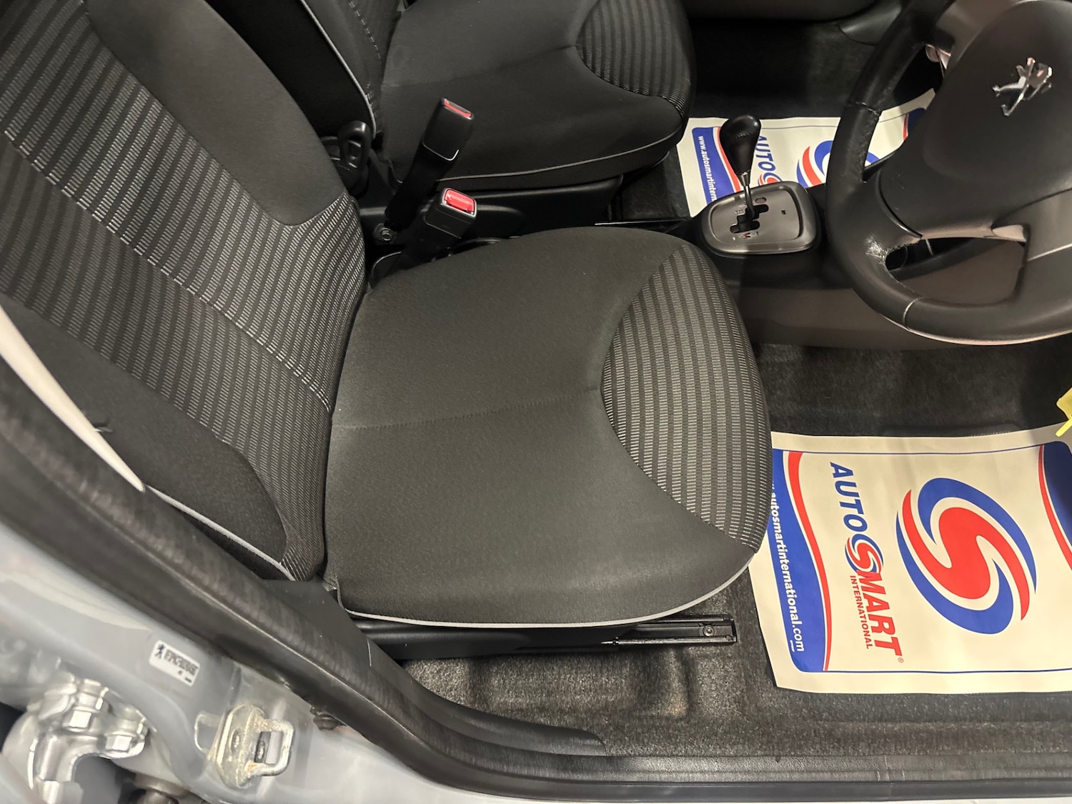 Used Peugeot 107 2013 for sale - 76198644: Photo 35