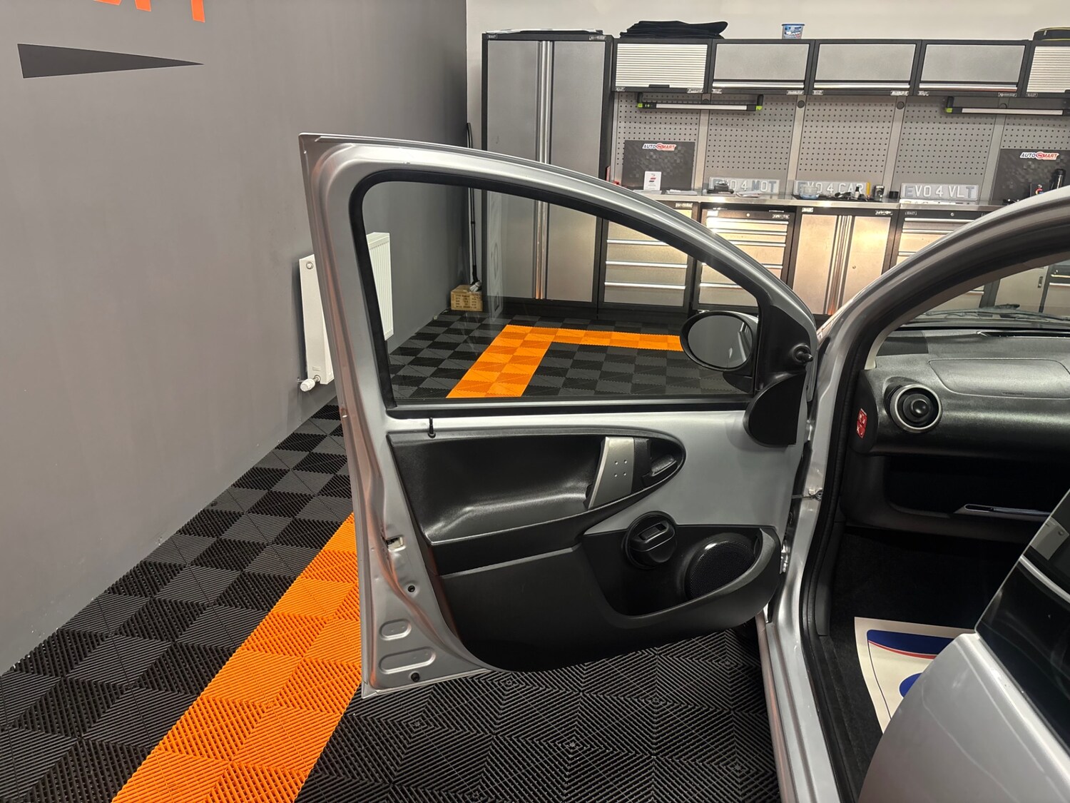 Used Peugeot 107 2013 for sale - 76198644: Photo 49